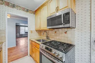 2552 E 7th St, Brooklyn, NY 11235 - Photo 14