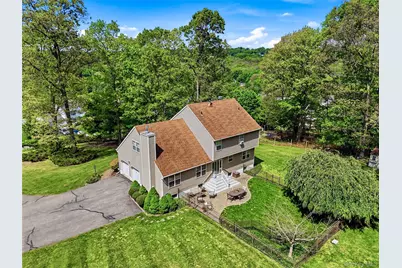 43 Ramblewood Drive, Newburgh, NY 12550 - Photo 4