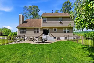 43 Ramblewood Dr, Newburgh, NY 12550 - Photo 12