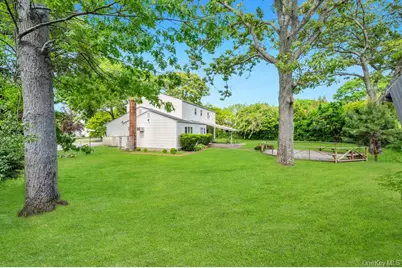 32 Chatham Woods Drive, Centereach, NY 11720 - Photo 6