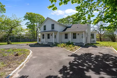 7600 Main Road #Unit 1, East Marion, NY 11939 - Photo 1