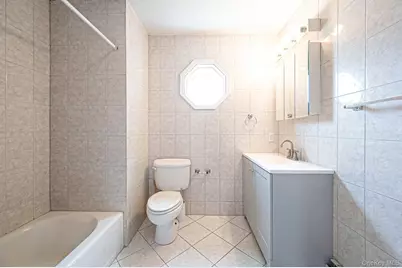11 Windsor Street, Islip, NY 11751 - Photo 24