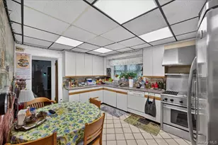 77 Irving Pl, New Rochelle, NY 10801 - Photo 8