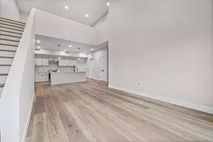 80 Division St, Patchogue, NY 11772 - Photo 6