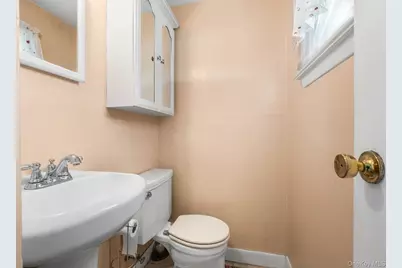 787 Vivian Court, Baldwin, NY 11510 - Photo 28