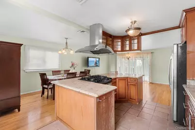 787 Vivian Court, Baldwin, NY 11510 - Photo 16