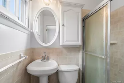 787 Vivian Court, Baldwin, NY 11510 - Photo 22