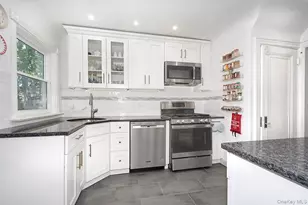 88 Smith Ave, White Plains, NY 10605 - Photo 10