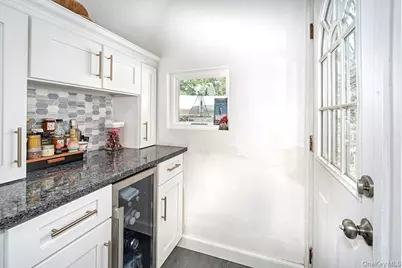 88 Smith Avenue, White Plains, NY 10605 - Photo 12