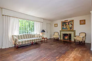 11 Wheeler Pl E, West Nyack, NY 10994 - Photo 6