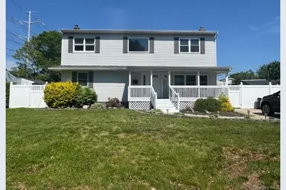 25 Marc Street, Ronkonkoma, NY 11779 - Photo 1