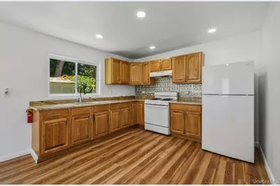 457 1st Street, Newburgh, NY 12550 - Photo 6