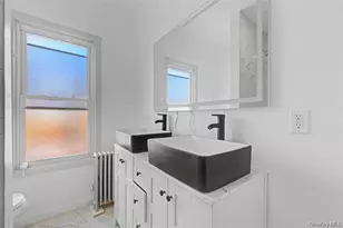 457 1st St, Newburgh, NY 12550 - Photo 16
