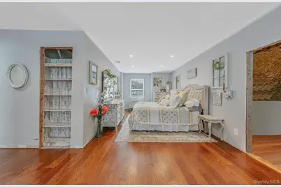 1582 Little Neck Avenue, North Bellmore, NY 11710 - Photo 22