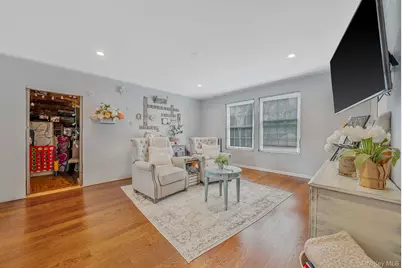 1582 Little Neck Avenue, North Bellmore, NY 11710 - Photo 20