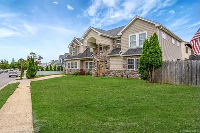 1582 Little Neck Avenue, North Bellmore, NY 11710 - Photo 2