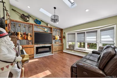 322 Rose Lane, Smithtown, NY 11787 - Photo 10
