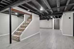 322 Rose Ln, Smithtown, NY 11787 - Photo 30