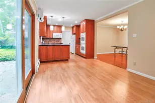 40 Seabrook Ln, Stony Brook, NY 11790 - Photo 6