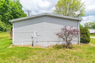 209 Wood Hollow Road, Hopewell Junction, NY 12533 - Photo 42