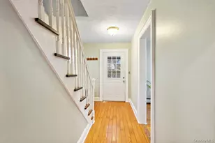 43 Van Nostrand Ave, Great Neck, NY 11024 - Photo 4