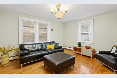 43 Van Nostrand Avenue, Great Neck, NY 11024 - Photo 6