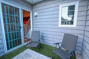 402 O'Keefe Ct, Oakdale, NY 11769 - Photo 12