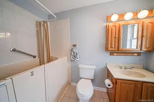 40 Willow Ct, Manorville, NY 11949 - Photo 22