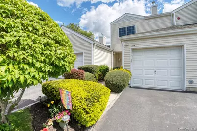 194 Gothic Circle, Manorville, NY 11949 - Photo 2