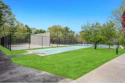 194 Gothic Circle, Manorville, NY 11949 - Photo 34