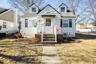 131 Goldenrod Avenue, Franklin Square, NY 11010 - Photo 1