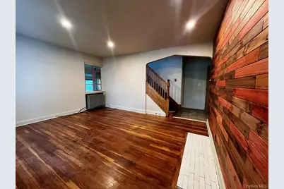 131 Goldenrod Avenue, Franklin Square, NY 11010 - Photo 2