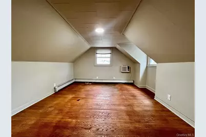 131 Goldenrod Avenue, Franklin Square, NY 11010 - Photo 6