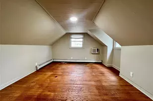 131 Goldenrod Ave, Franklin Square, NY 11010 - Photo 6