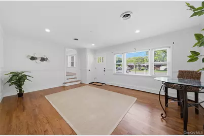 231 Maple Street, Medford, NY 11763 - Photo 6