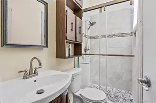 8 Lisa Ct, Medford, NY 11763 - Photo 22