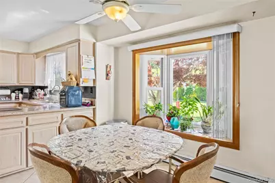 8 Lisa Court, Medford, NY 11763 - Photo 12