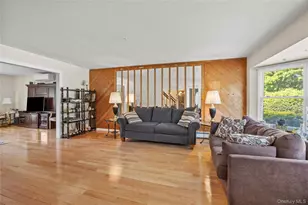 8 Lisa Ct, Medford, NY 11763 - Photo 10