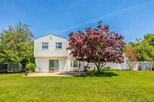 8 Lisa Ct, Medford, NY 11763 - Photo 30
