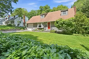 41 Semon Rd, Huntington, NY 11743 - Photo 2