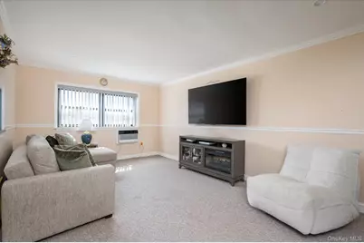 25 Elizabeth Street #2N, Farmingdale, NY 11735 - Photo 6