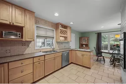 28 River Road, Suffern, NY 10901 - Photo 8
