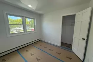 354 Easton St, Ronkonkoma, NY 11779 - Photo 14