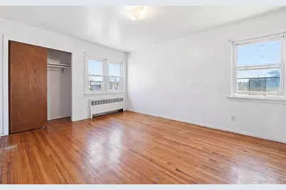 442 Beach 68th Street, Arverne, NY 11692 - Photo 4
