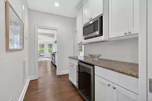 9 Briarsweet Ln, East Hampton, NY 11937 - Photo 22