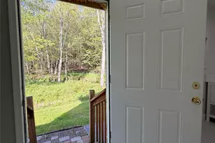 60 Medallion Rd, Kiamesha Lake, NY 12751 - Photo 10