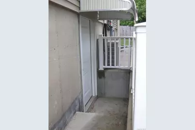43 Washington Heights Street, Selden, NY 11784 - Photo 6