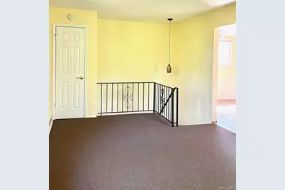 66-68 Hawthorne, East Islip, NY 11730 - Photo 8