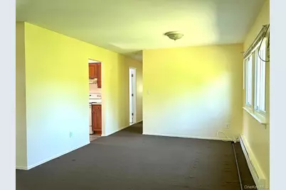 66-68 Hawthorne, East Islip, NY 11730 - Photo 10