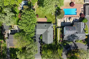 75 Summit Dr, Smithtown, NY 11787 - Photo 8